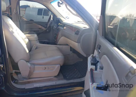 2007 Chevrolet Suburban 1500 Lt z USA, uszkodzony, nr VIN 3GNFC16J27G132553